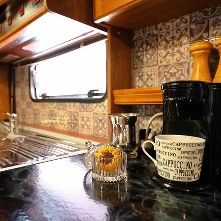 Holiday home Lemon Garden Camper
