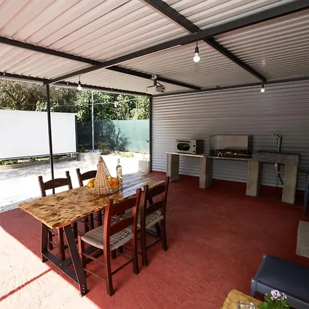 Holiday home Lemon Garden Camper *
