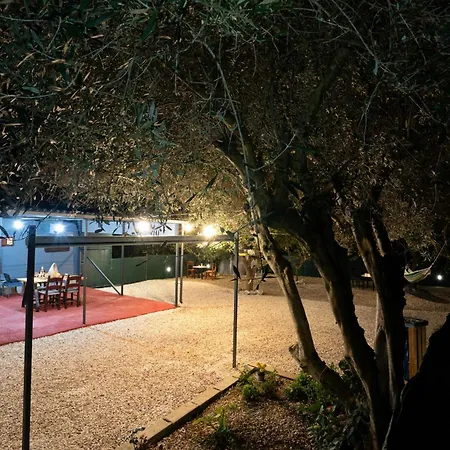 Holiday home Lemon Garden Camper